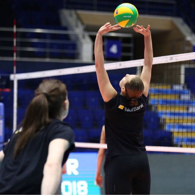 开云官方app下载站-莎拉波娃vs阿扎伦卡