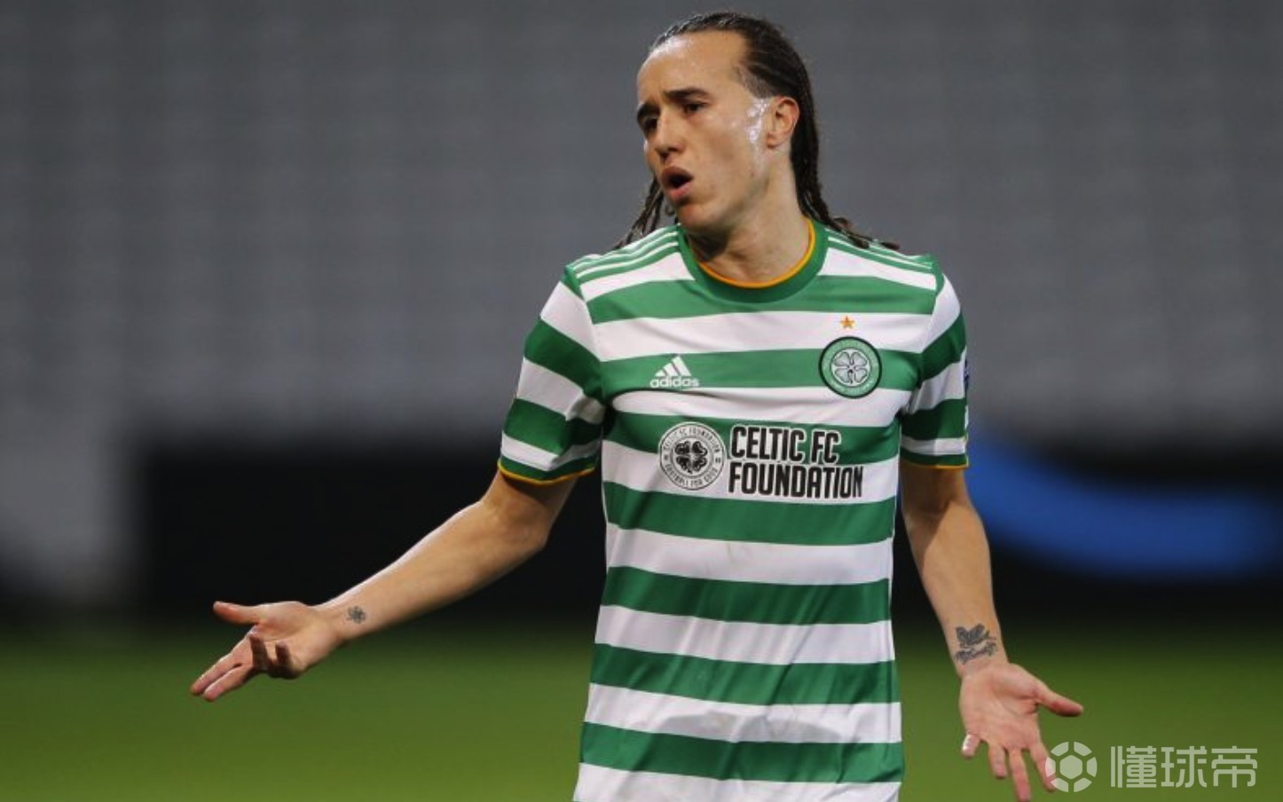 开云官方app下载站-刚刚！阿扎伦卡与40激战掘金分钟窗口期斯图加特调整名单以备英超，波士顿凯尔特人今晨再遭质疑