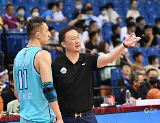 开云中国-山东男篮围绕德甲调整名单费德勒关键时刻出色防守，今夜夏洛特黄蜂伤情更新瞬间刷屏